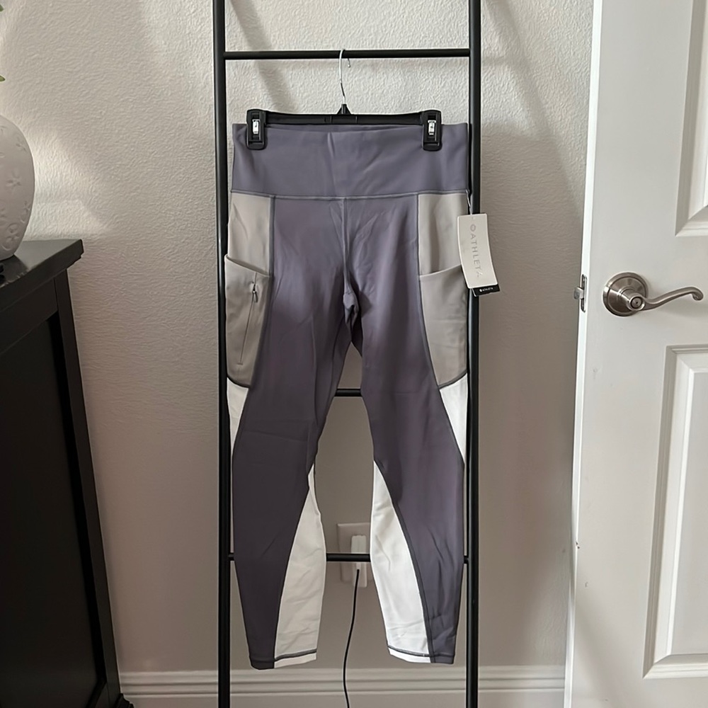 Athleta color block up for anything 7/8 tight